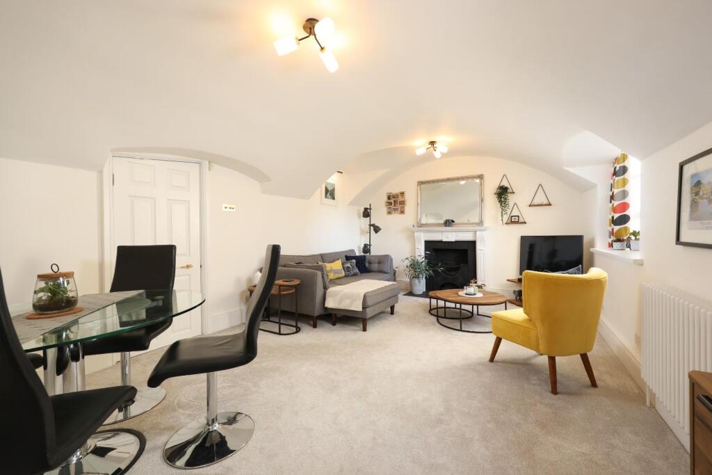 Additional property image - Cornwallis Grove, Clifton, Bristol