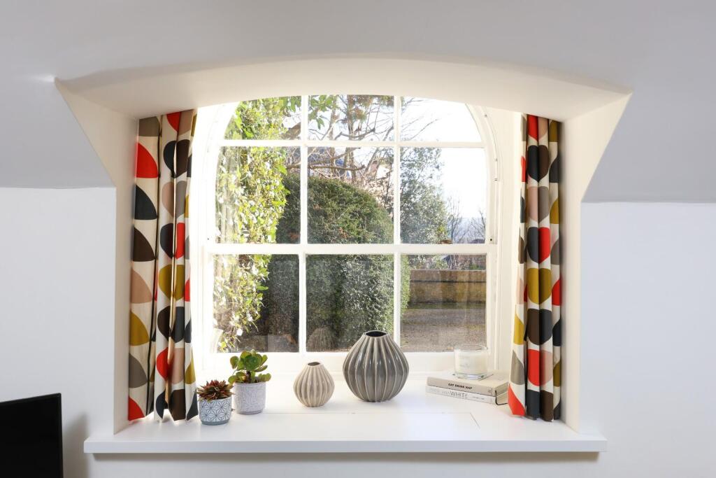 Additional property image - Cornwallis Grove, Clifton, Bristol