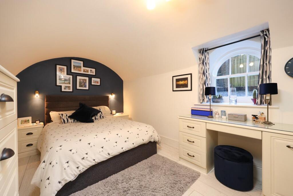 Additional property image - Cornwallis Grove, Clifton, Bristol