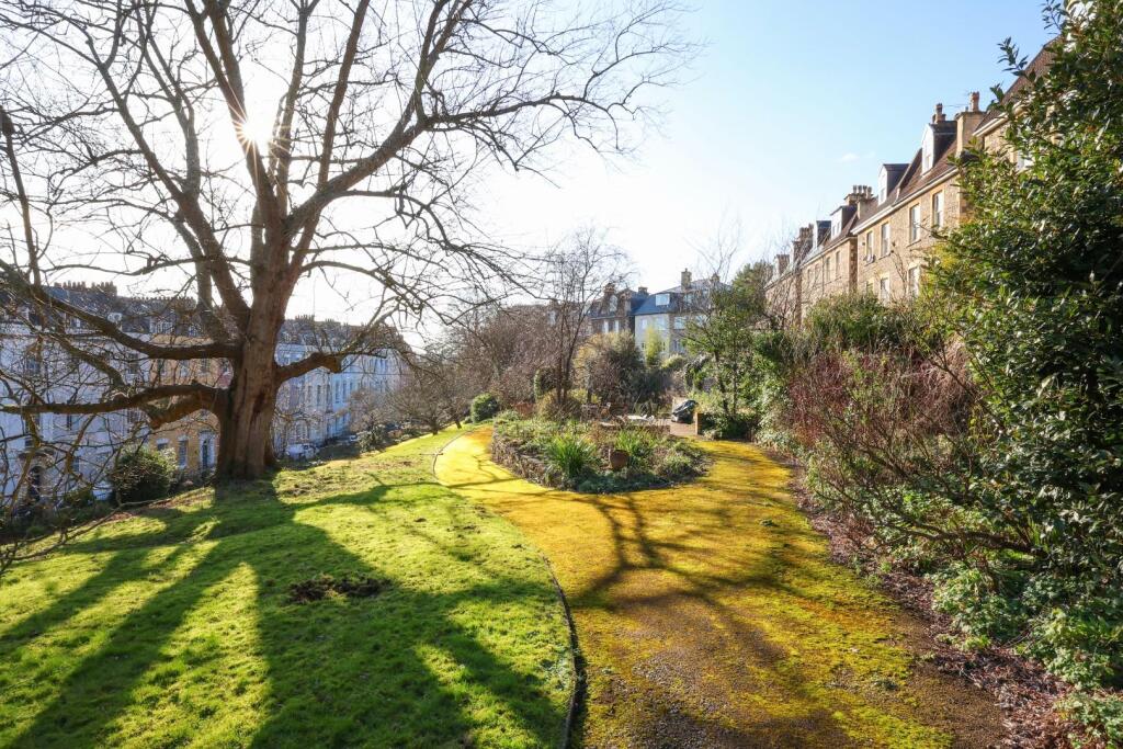Additional property image - Cornwallis Grove, Clifton, Bristol