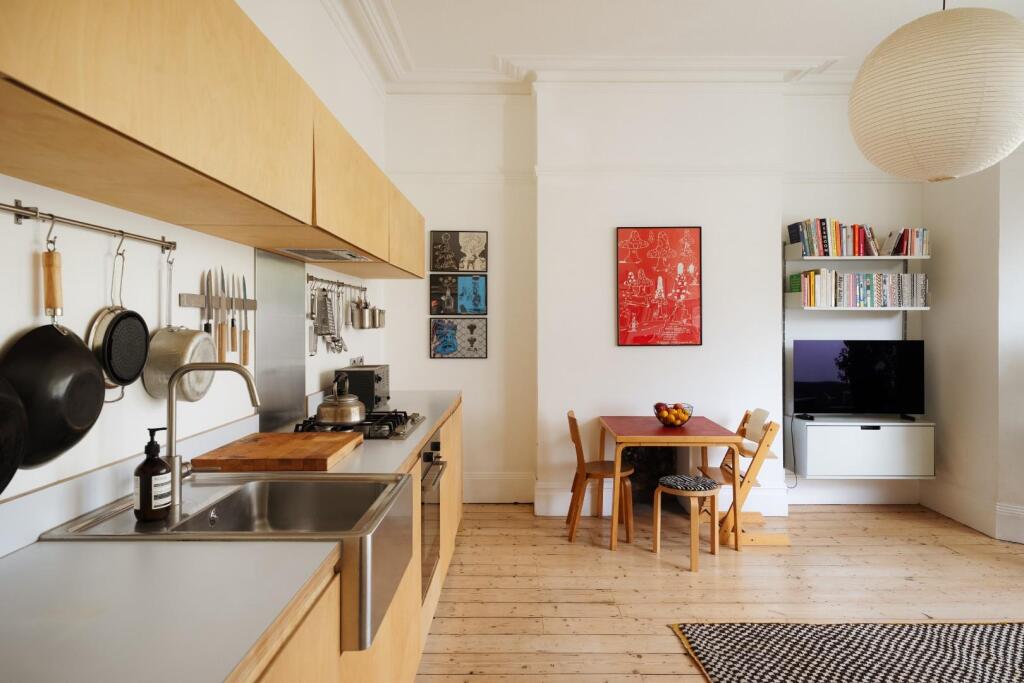 Main image of property: Cotham Vale, Cotham, Bristol