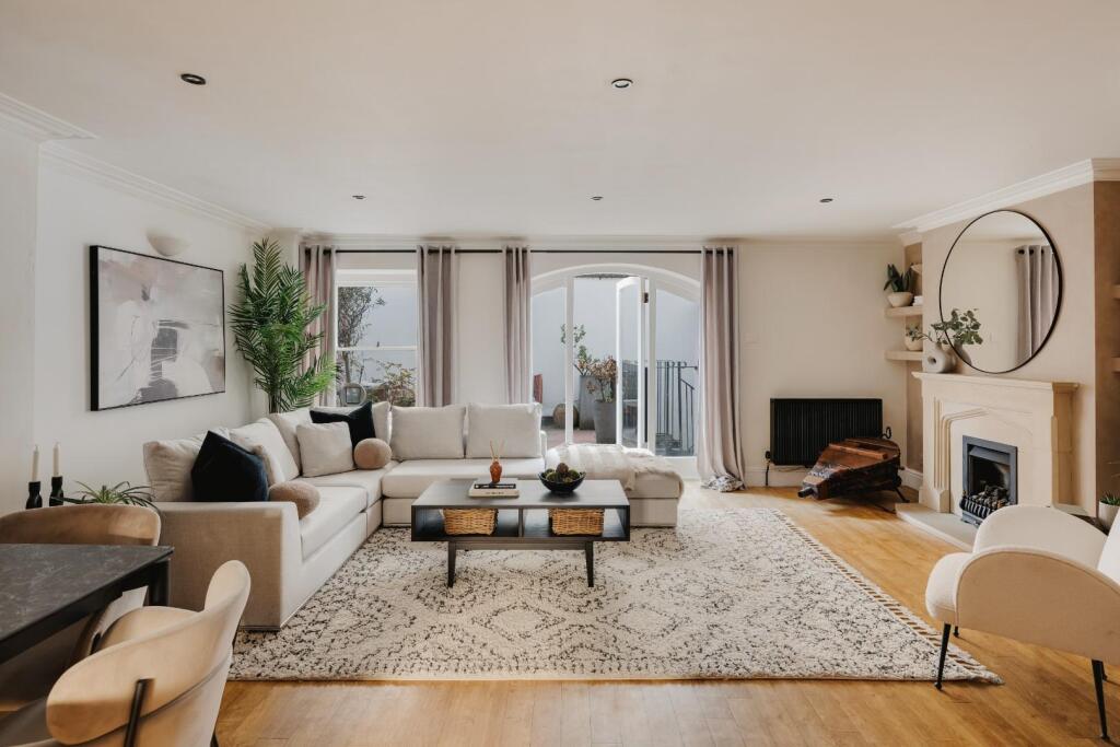 Main image of property: North Green Street, Hotwells, Bristol