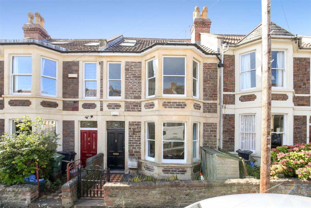4 bedroom terraced house for sale in Cornwall Road, Bristol