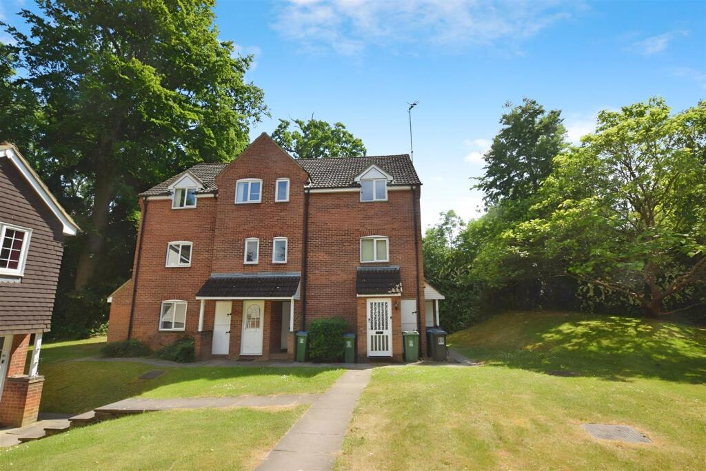 Main image of property: Ravenscroft, Garston