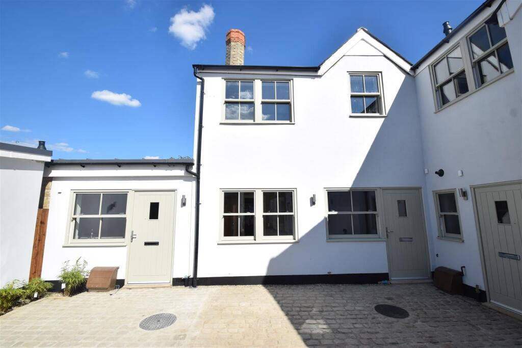 Main image of property: THE BOTTLEWORKS, Nascot Wood