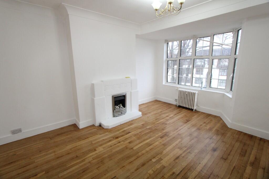 Main image of property: Leigham Avenue, London, SW16