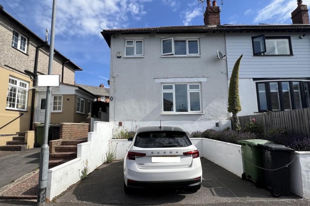 Main image of property: Hythe Road, Portsmouth, Wymering, Hampshire, PO6 3JY