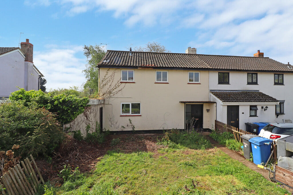 3 bedroom semidetached house for sale in Palfrey Heights, Brantham, CO11