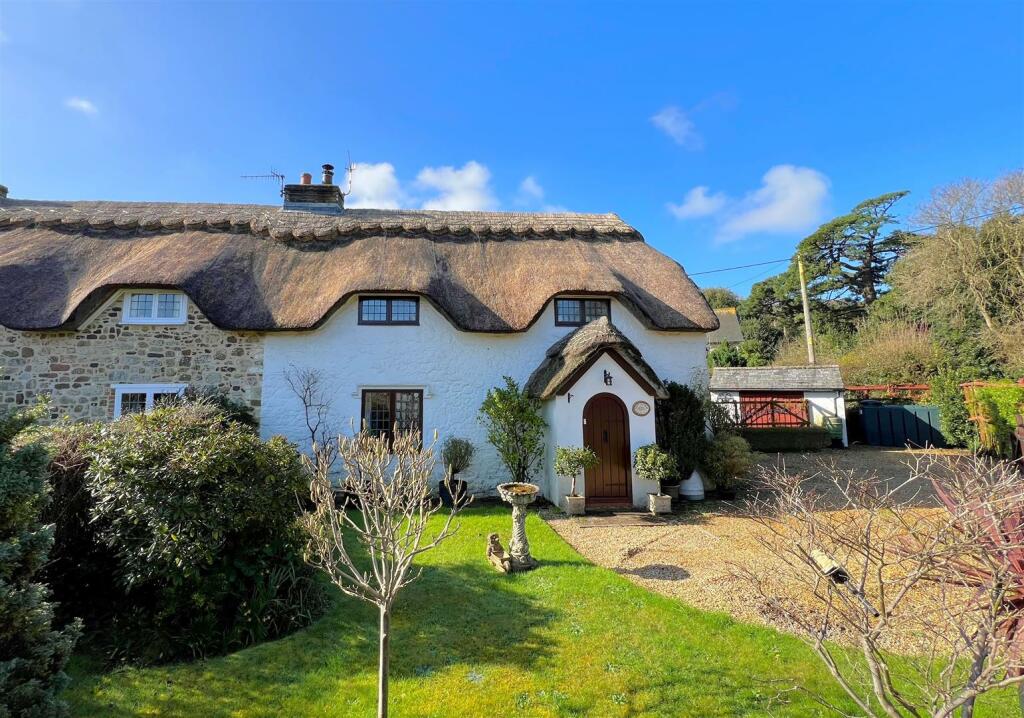 2 bedroom cottage for sale in Brighstone, Isle of Wight, PO30