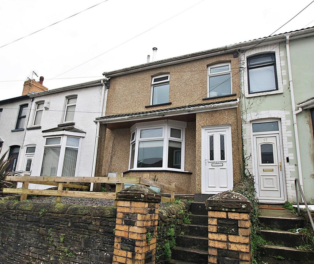 3 bedroom terraced house for sale in Bridgend Road, Llanharan