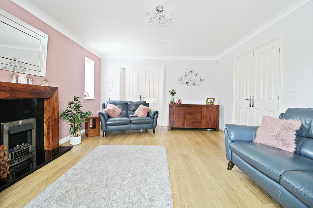 Additional property image - Nant-y-fron, Tonyrefail, Porth, Rhondda Cynon Taff. CF39 8HZ