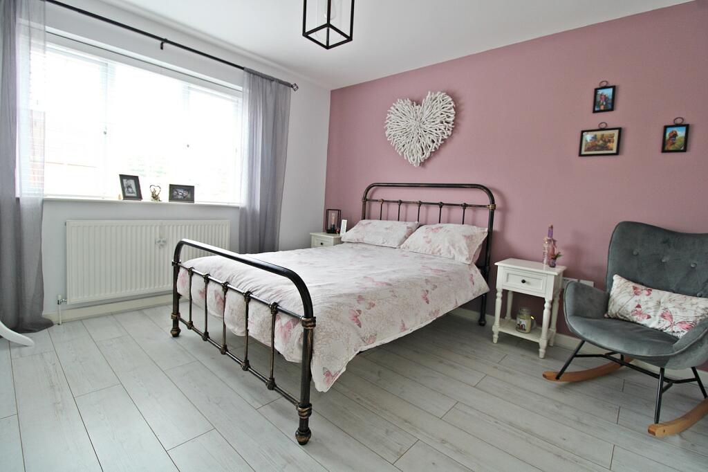 Additional property image - Nant-y-fron, Tonyrefail, Porth, Rhondda Cynon Taff. CF39 8HZ