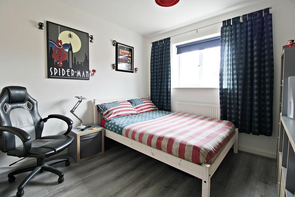 Additional property image - Nant-y-fron, Tonyrefail, Porth, Rhondda Cynon Taff. CF39 8HZ