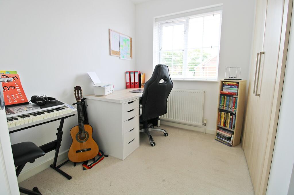 Additional property image - Nant-y-fron, Tonyrefail, Porth, Rhondda Cynon Taff. CF39 8HZ