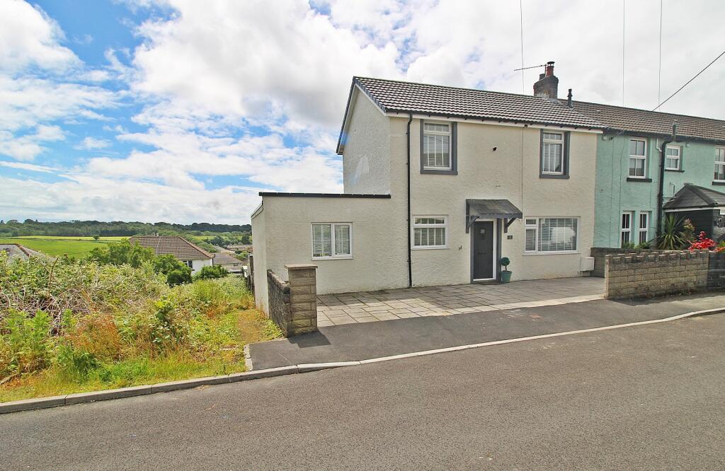 3 bedroom end of terrace house for sale in Argoed Avenue, Llanharan