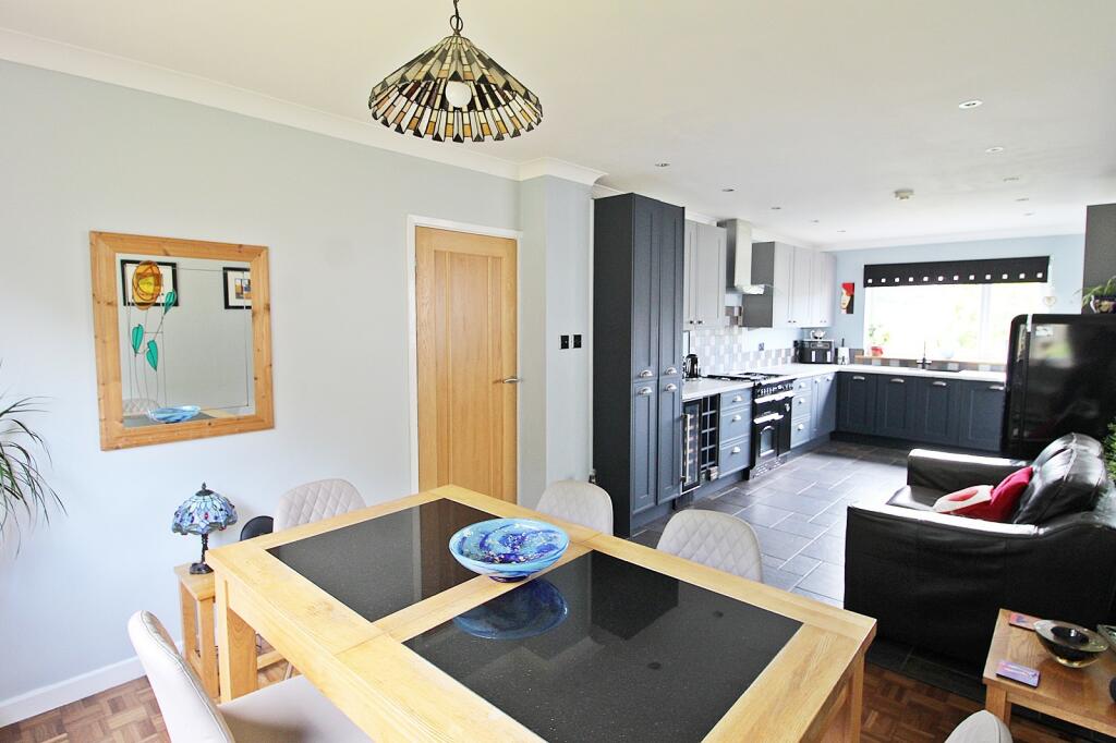 Additional property image - Elms Park, Miskin, Pontyclun, Rhondda Cynon Taff. CF72 8PU