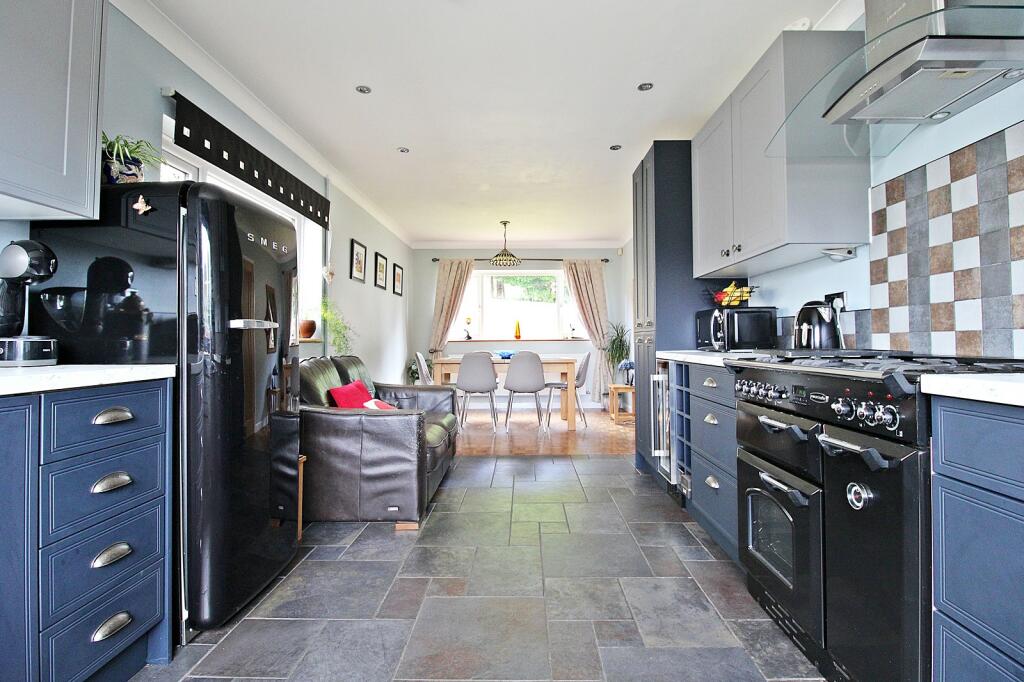 Additional property image - Elms Park, Miskin, Pontyclun, Rhondda Cynon Taff. CF72 8PU