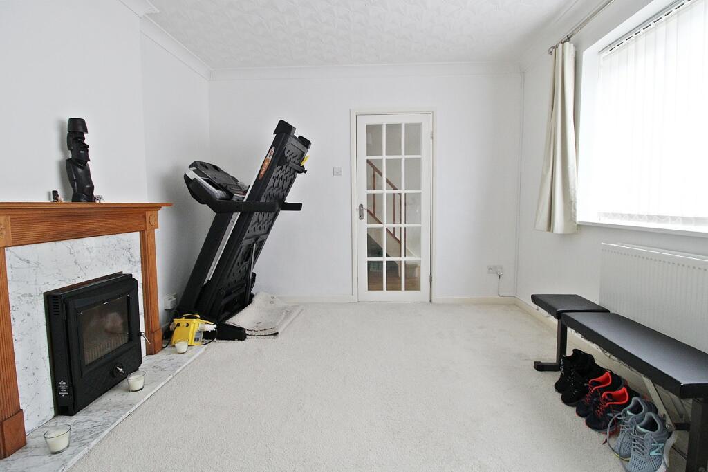 Additional property image - Heol Y Coed, Pontyclun, Rhondda Cynon Taff. CF72 9AS