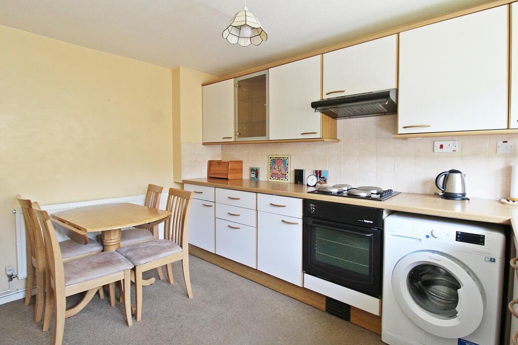 Additional property image - Pendre Crescent, Llanharan, Pontyclun, Rhondda Cynon Taff. CF72 9PP
