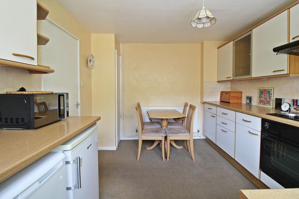 Additional property image - Pendre Crescent, Llanharan, Pontyclun, Rhondda Cynon Taff. CF72 9PP