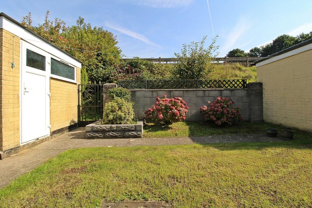 Additional property image - Pendre Crescent, Llanharan, Pontyclun, Rhondda Cynon Taff. CF72 9PP