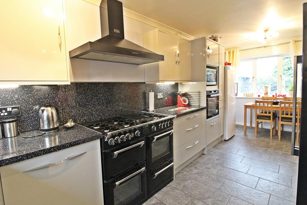 Additional property image - Chandlers Reach, Llantwit Fardre, Pontypridd, Rhondda Cynon Taff. CF38 2NJ