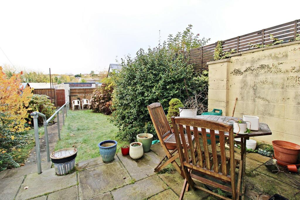 Additional property image - Cerdin Avenue, Pontyclun, Rhondda Cynon Taff. CF72 9ER