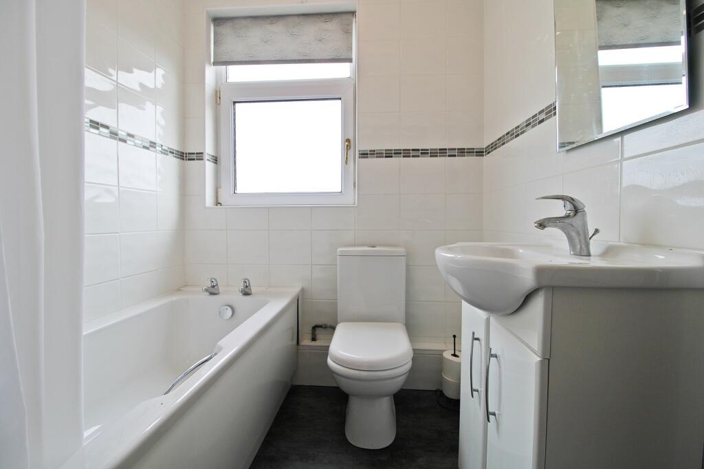 Additional property image - Cerdin Avenue, Pontyclun, Rhondda Cynon Taff. CF72 9ER