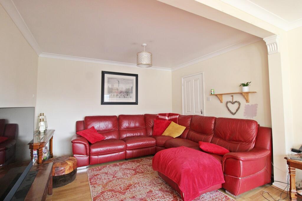 Additional property image - Park Lane, Groesfaen, Pontyclun, Rhondda Cynon Taff. CF72 8PB