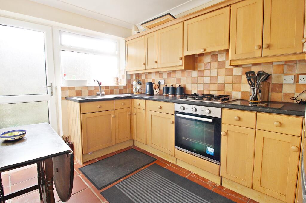 Additional property image - Park Lane, Groesfaen, Pontyclun, Rhondda Cynon Taff. CF72 8PB