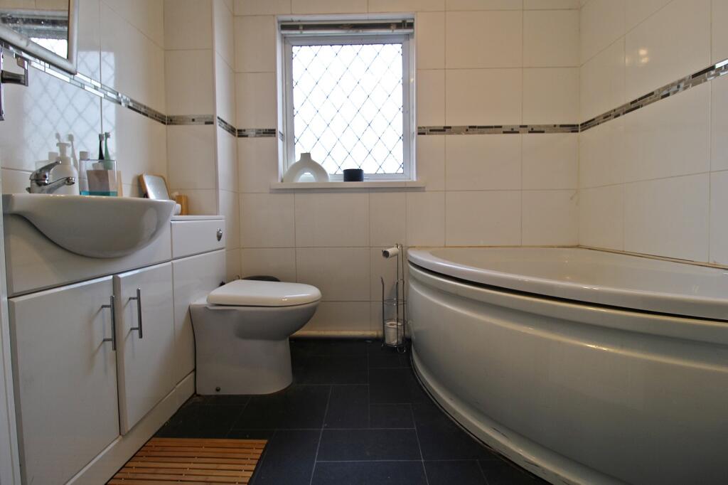 Additional property image - Park Lane, Groesfaen, Pontyclun, Rhondda Cynon Taff. CF72 8PB
