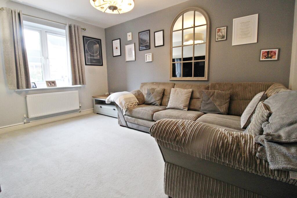 Additional property image - Heol Miaren, Llanharry, Pontyclun, Rhondda Cynon Taff. CF72 9WL
