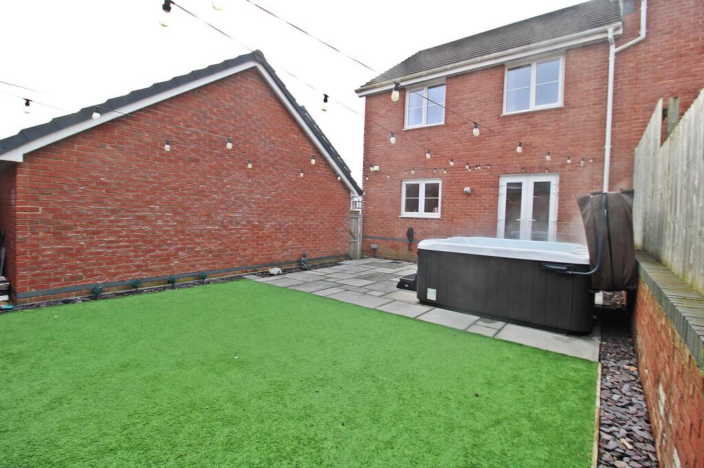 Additional property image - Heol Miaren, Llanharry, Pontyclun, Rhondda Cynon Taff. CF72 9WL
