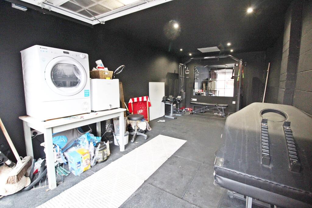 Additional property image - Heol Miaren, Llanharry, Pontyclun, Rhondda Cynon Taff. CF72 9WL