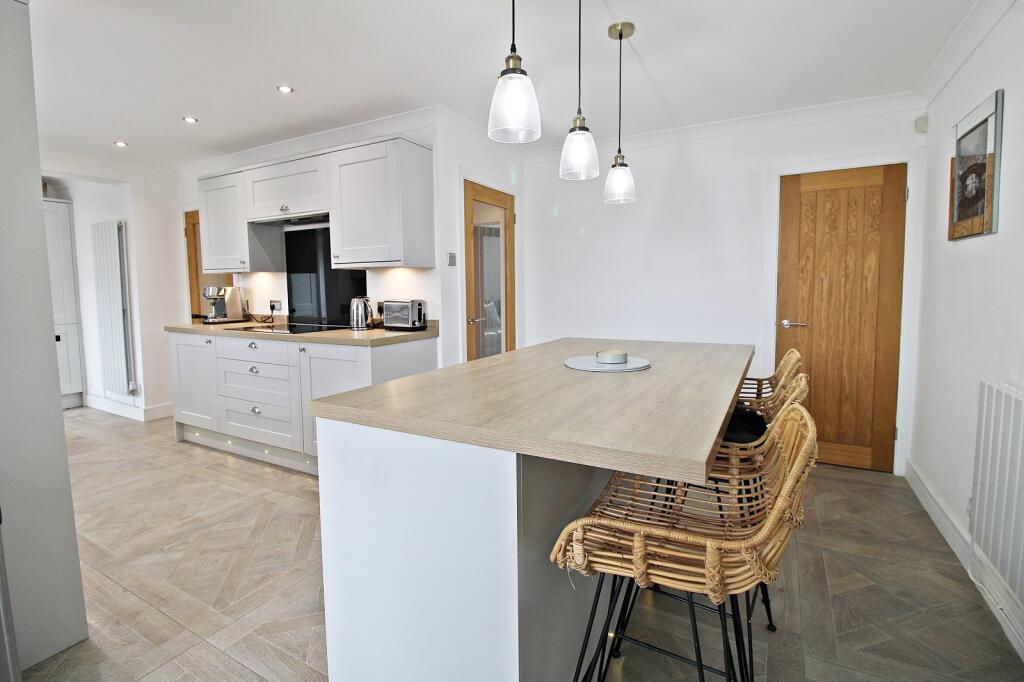 Additional property image - Tylcha Ganol, Tonyrefail, Porth, Rhondda Cynon Taff. CF39 8BY