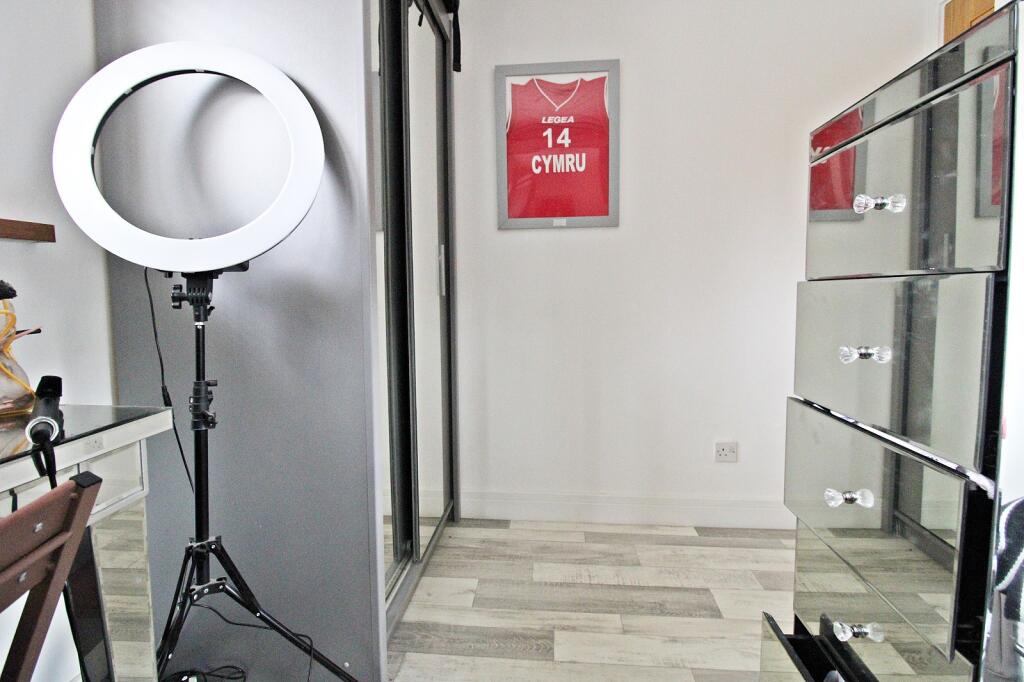 Additional property image - Tylcha Ganol, Tonyrefail, Porth, Rhondda Cynon Taff. CF39 8BY
