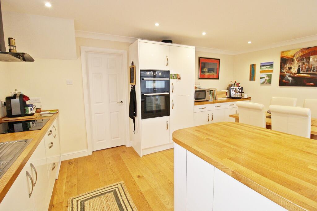 Additional property image - Campton Place, Beddau, Pontypridd, Rhondda Cynon Taff. CF38 2RT