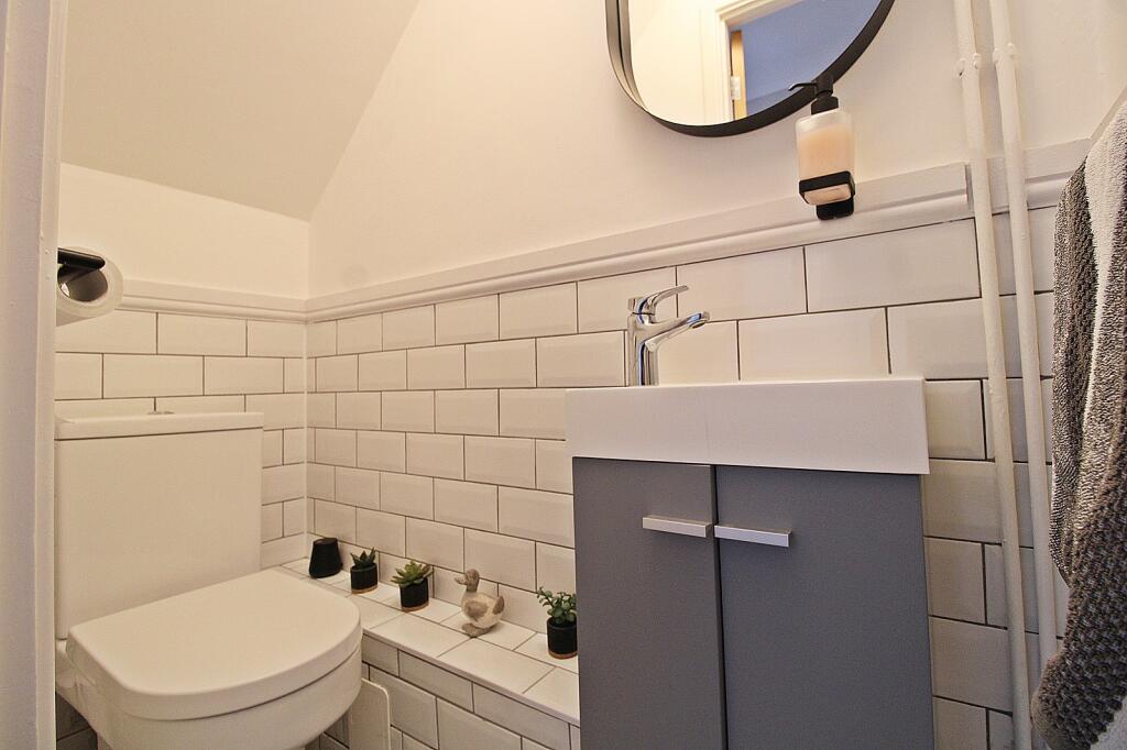 Additional property image - Bryn Creigiau, Groesfaen, Pontyclun, Rhondda Cynon Taff. CF72 8RT