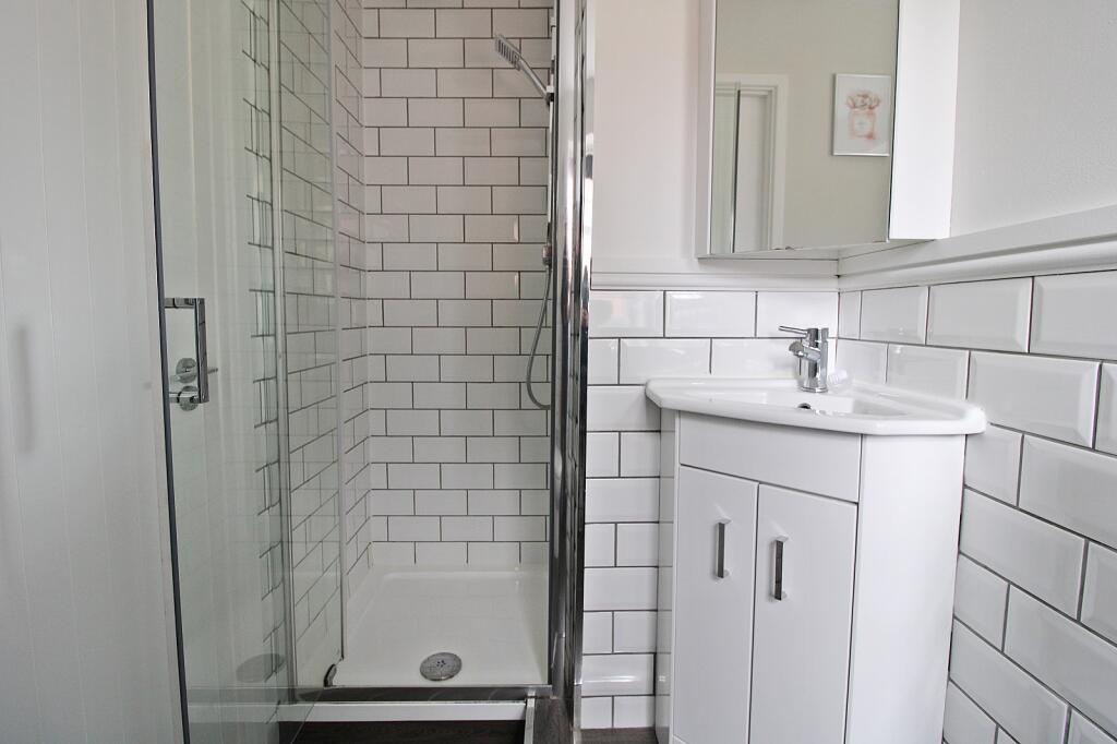 Additional property image - Bryn Creigiau, Groesfaen, Pontyclun, Rhondda Cynon Taff. CF72 8RT
