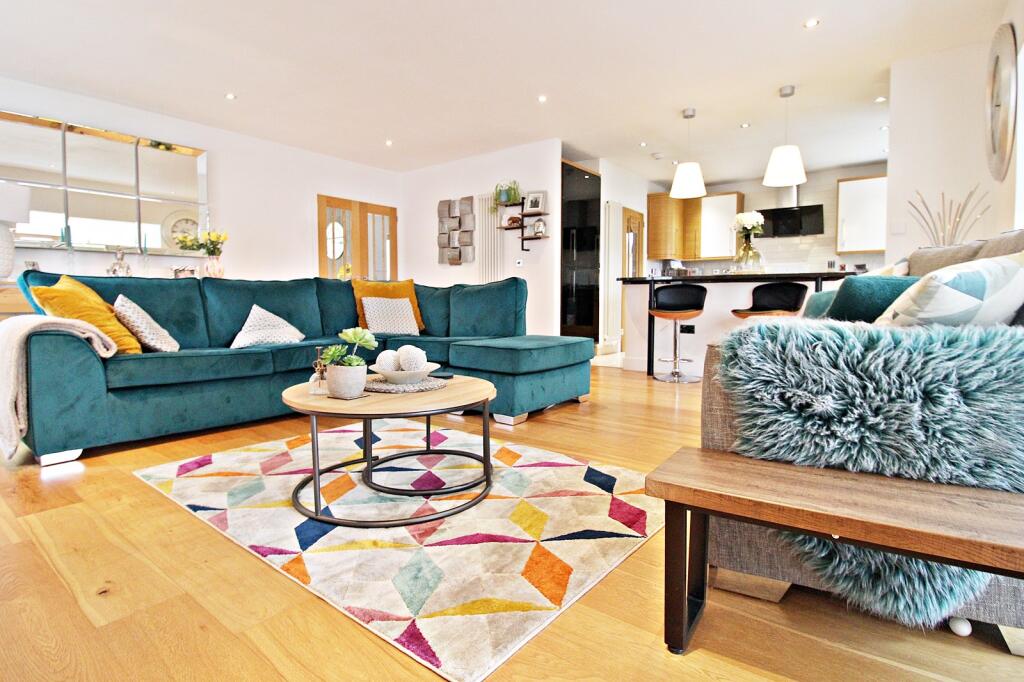 Additional property image - Manor Hill, Miskin, Pontyclun, Rhondda Cynon Taff. CF72 8JP