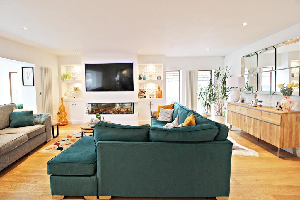 Additional property image - Manor Hill, Miskin, Pontyclun, Rhondda Cynon Taff. CF72 8JP