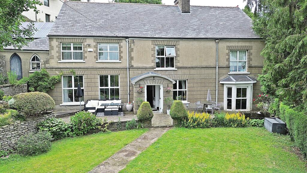 Main image of property: High Street, Llantrisant, Pontyclun, Rhondda Cynon Taff. CF72 8BP