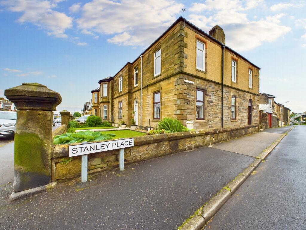 4 bedroom flat for sale in Stanley Place, Saltcoats, KA21