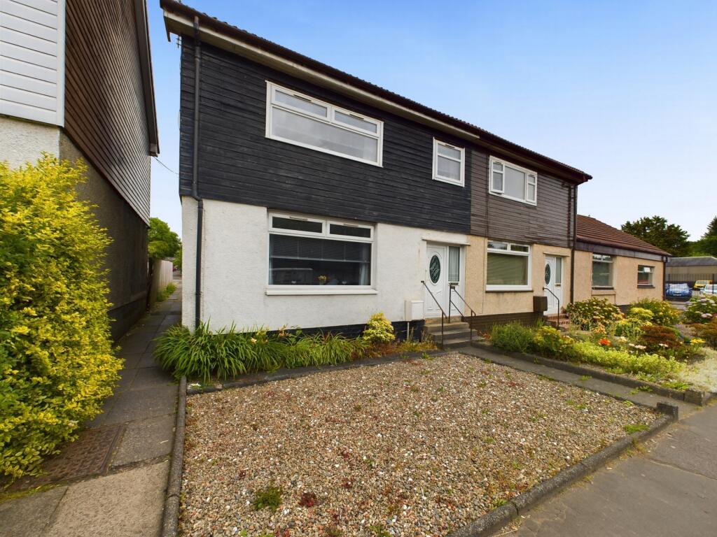 3 bedroom end of terrace house for sale in Bridgend, Kilwinning, KA13