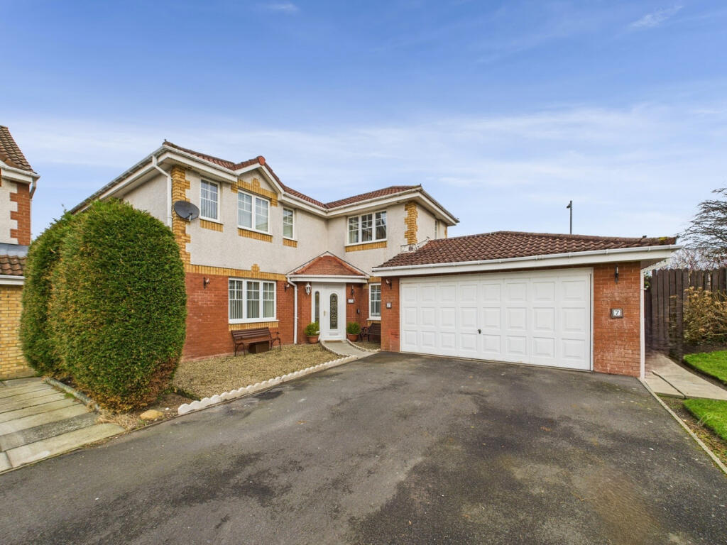 Main image of property: Barra Place, Stevenston, KA20 3