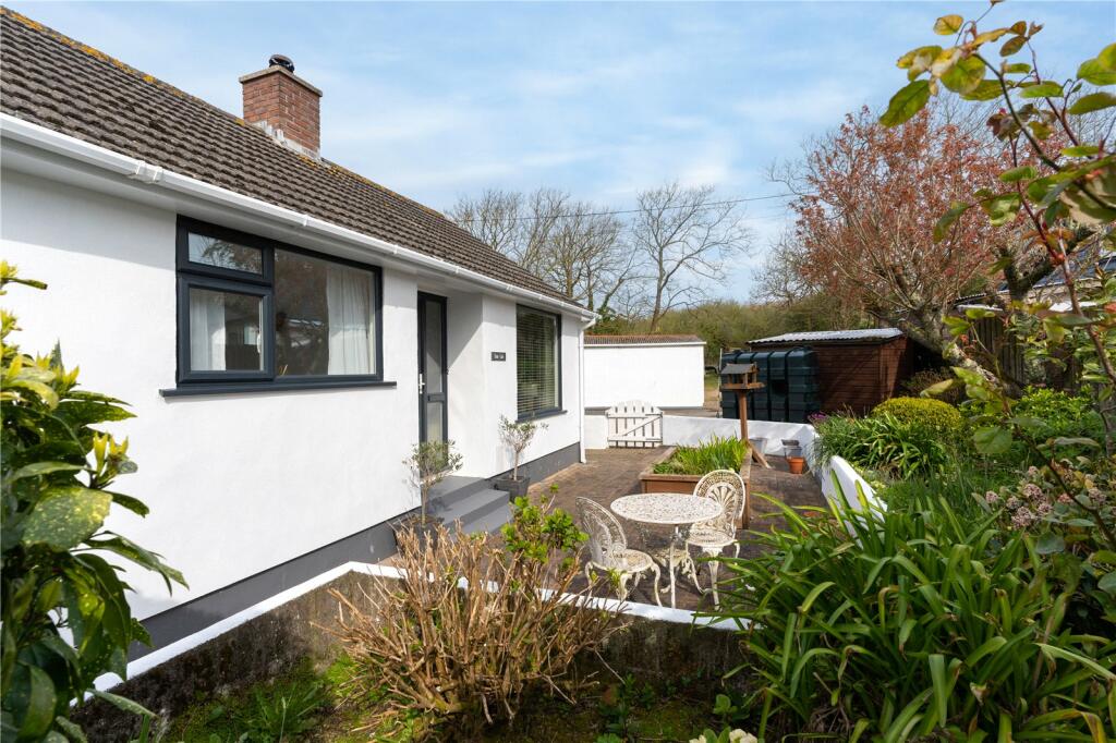 3 bedroom bungalow for sale in SunLee, Porthcurno, St Levan, Penzance