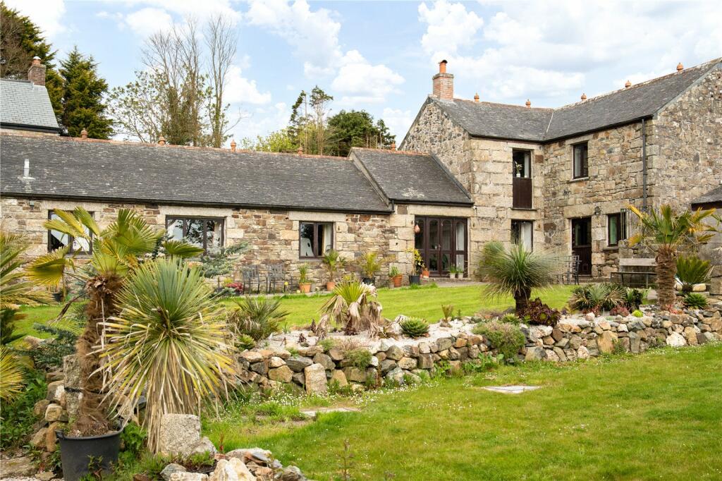 Detached barn with annexe rural area in Cornwall