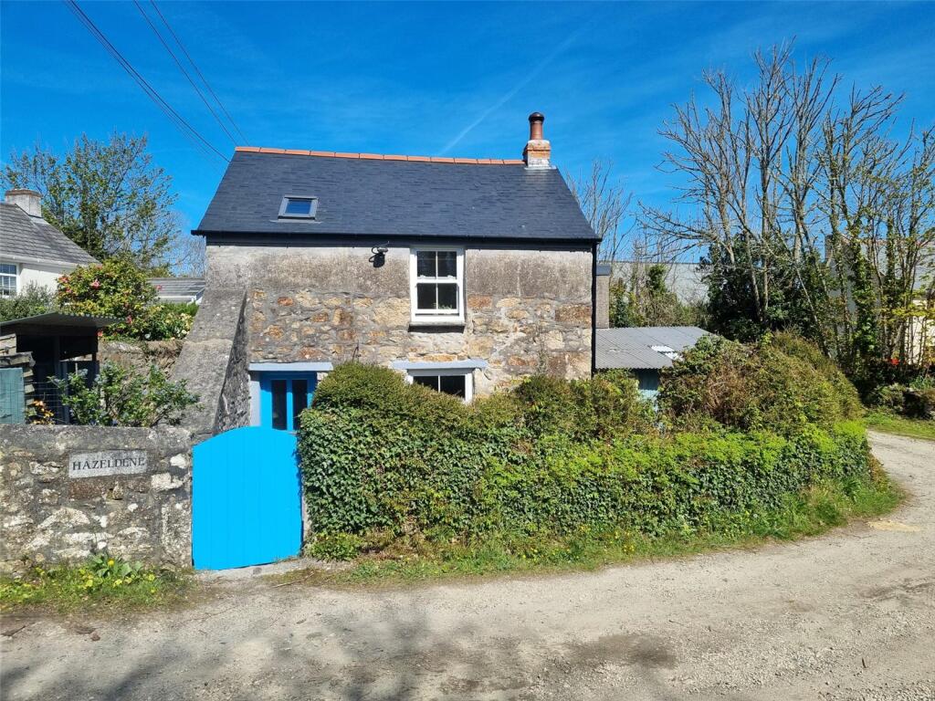 2 bed detached house rural location near Penzance