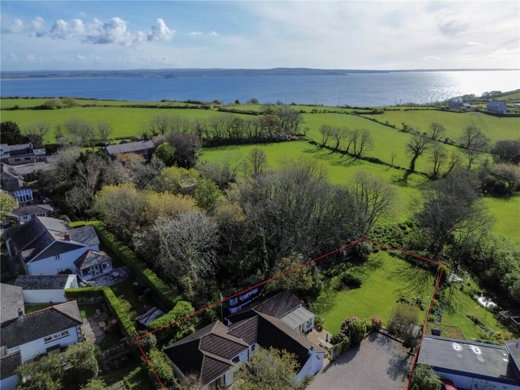 3 bed bungalow in Paul, near Mousehole