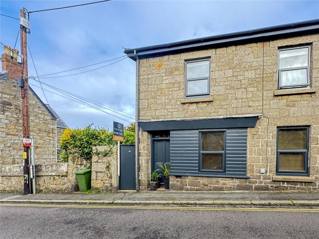 3 bedroom end of terrace in Newlyn